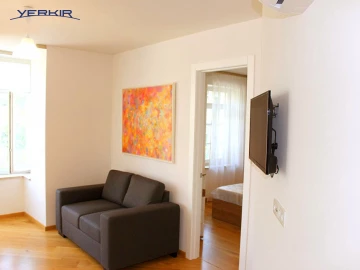 Apartments Code: 8+32987