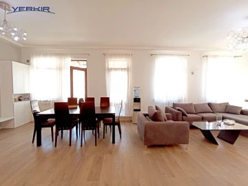 Apartments Code: 10+405450