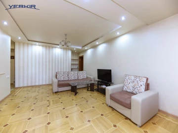 Բնակարաններ Կոդ` 5+213774