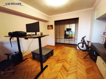 Բնակարաններ Կոդ` 5+213348