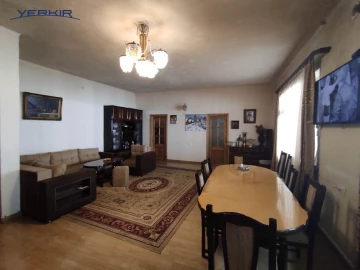 Houses Code: 8+515593