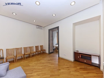 Բնակարաններ Կոդ` 5+204784