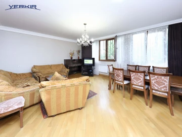 Apartments Code: 8+310572