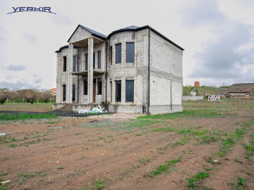 Առանձնատներ Կոդ` 10+517524