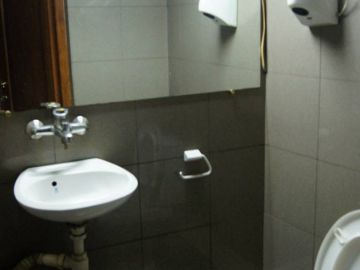 Commercial properties Code: 3+90944