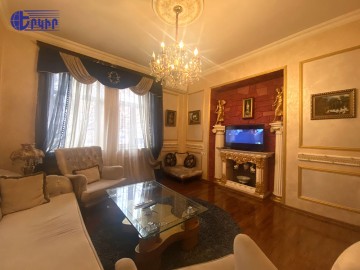 Բնակարաններ Կոդ` 5+20896