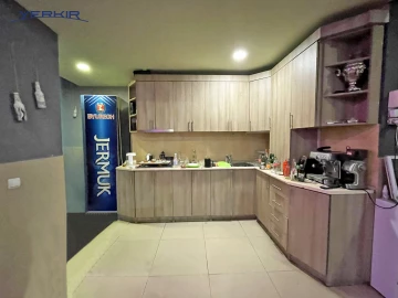 Коммерческие недвижимости Код 3+912905