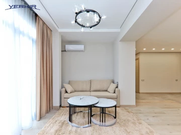 Բնակարաններ Կոդ` 5+216781