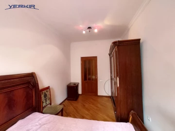 Բնակարաններ Կոդ` 10+208268