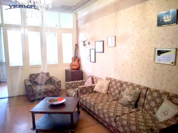 Houses Code: 4+501926