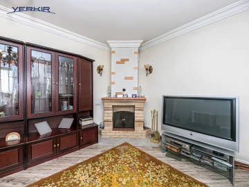 Apartments Code: 8+319441