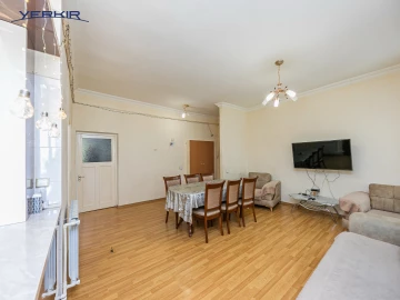 Բնակարաններ Կոդ` 5+219054