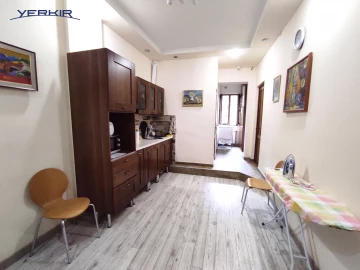 Բնակարաններ Կոդ` 5+313391