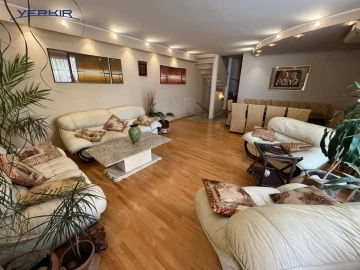 Houses Code: 10+520919