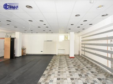 Կոմերցիոն Տարածքներ Կոդ` 5+902527