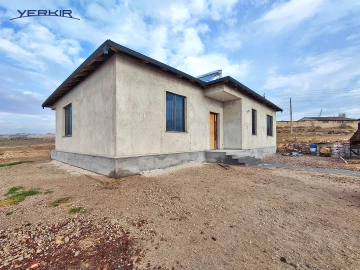 Houses Code: 4+514856