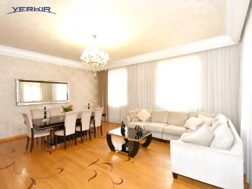 Houses Code: 9+50111