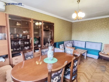 Բնակարաններ Կոդ` 9+313932