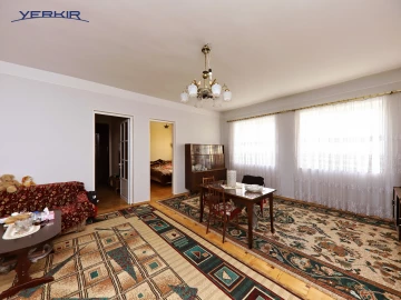 Առանձնատներ Կոդ` 9+511528