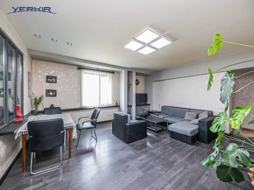 Բնակարաններ Կոդ` 10+218988