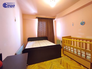 Բնակարաններ Կոդ` 4+201812