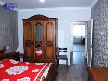 Apartments Code: 5+33466