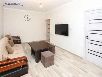 Բնակարաններ Կոդ` 5+22294