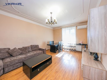 Բնակարաններ Կոդ` 9+218025