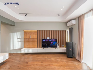 Apartments Code: 9+818743