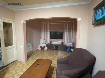 Առանձնատներ Կոդ` 5+513867