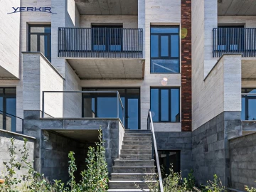 Առանձնատներ Կոդ` 5+518878