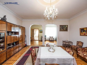 Houses Code: 4+505651