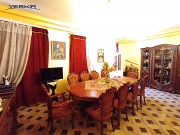 Apartments Code: 5+418055