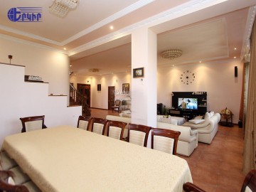 Houses Code: 2+50959