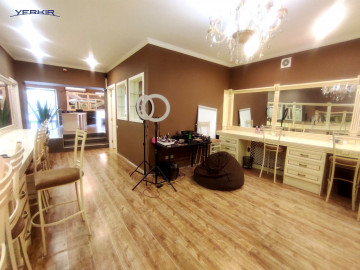 Commercial properties Code: 2+904144