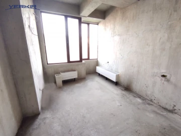 Բնակարաններ Կոդ` 5+306195