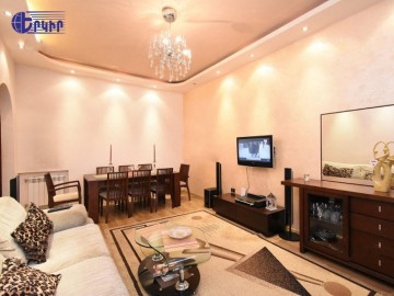 Квартиры Код 5+11771