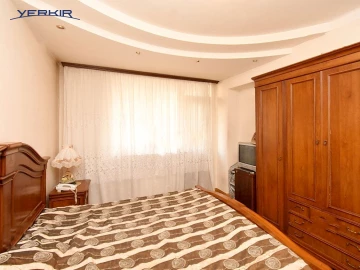 Բնակարաններ Կոդ` 5+305961