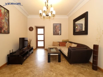 Apartments Code: 9+318144