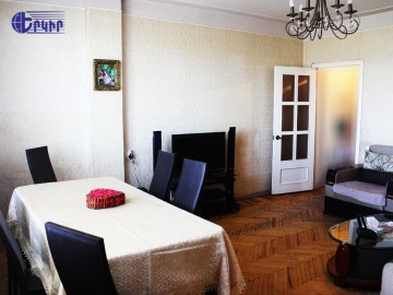 Apartments Code: 8+21194