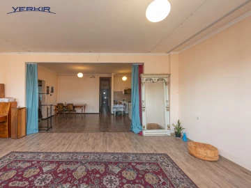 Apartments Code: 5+321677