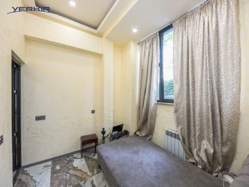 Կոմերցիոն Տարածքներ Կոդ` 10+920142