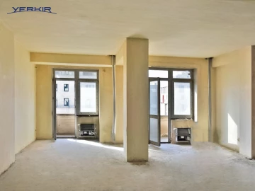 Apartments Code: 5+318118