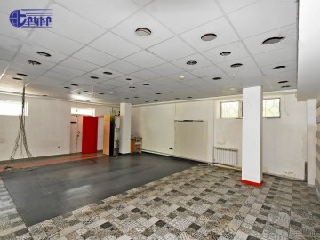 Կոմերցիոն Տարածքներ Կոդ` 5+902527