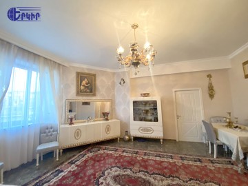 Apartments Code: 5+22438