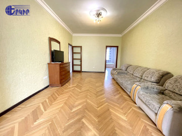 Apartments Code: 4+20498