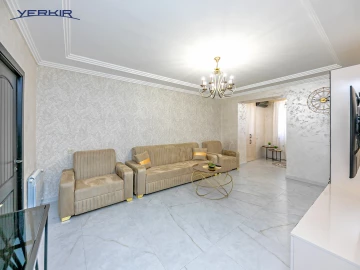 Квартиры Код 5+217622