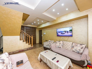 Apartments Code: 9+4623806