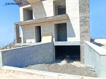 Houses Code: 10+504897