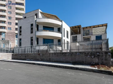 Houses Code: 3+520541